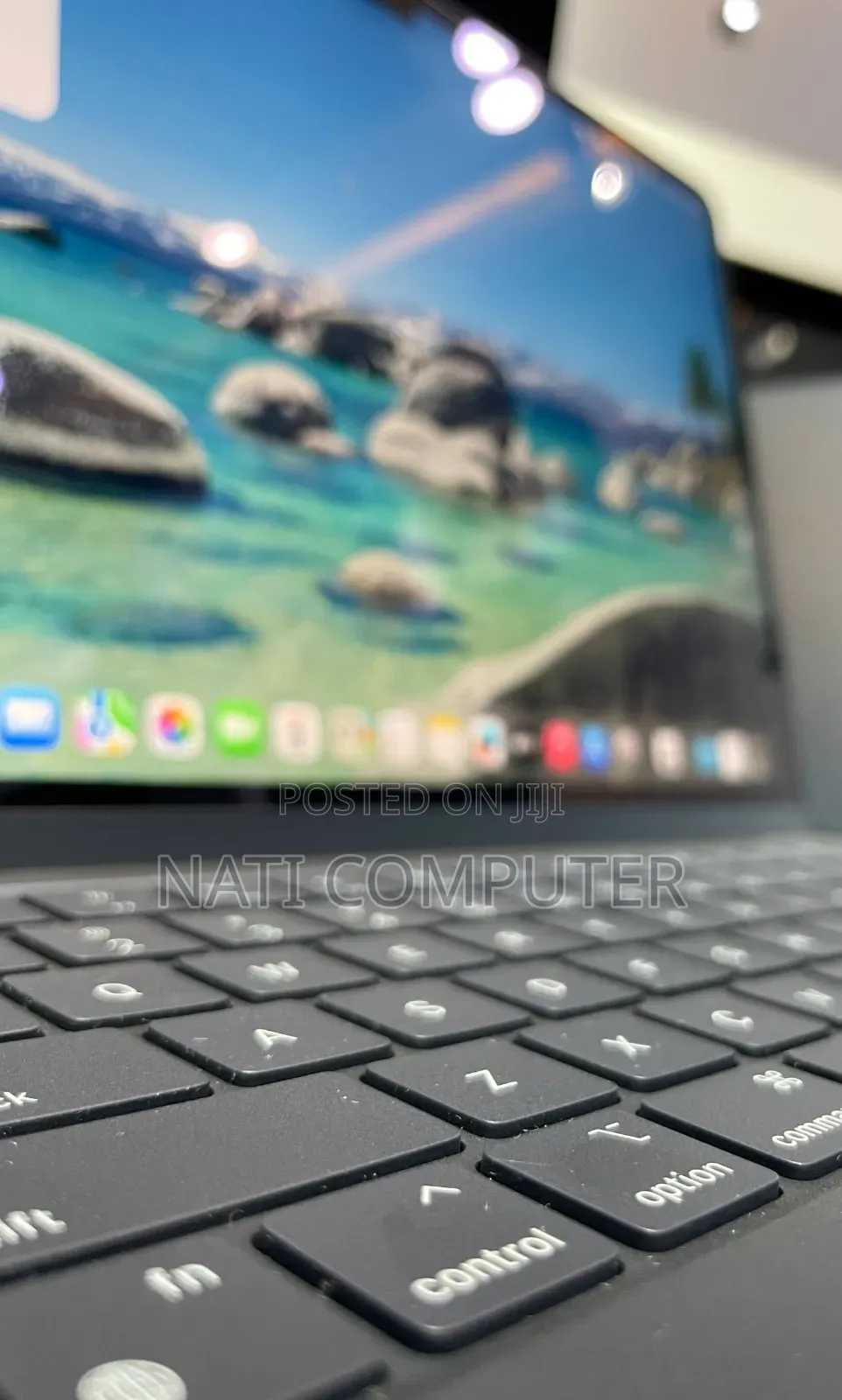 New Laptop Apple MacBook Air 2024 M3 13-Inch 8GB Apple M3 SSD 256GB