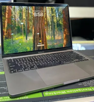 New Laptop Apple MacBook Air 2024 M3 13-Inch 8GB Apple M3 SSD 256GB