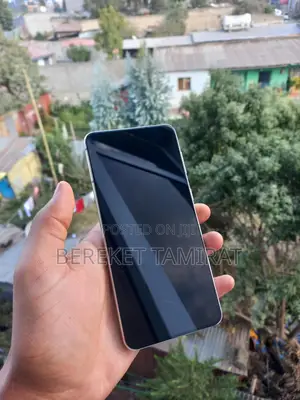 New Samsung Galaxy S21+ 5G 128 GB Silver