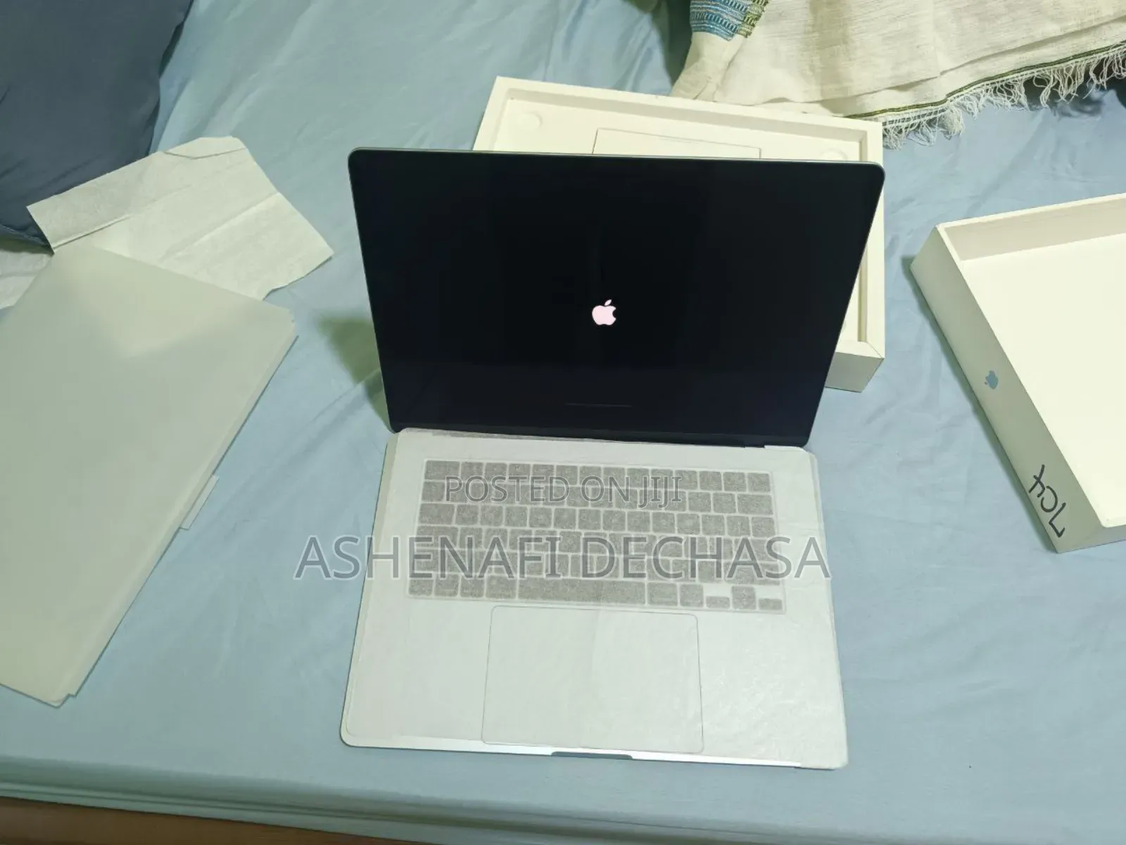 New Laptop Apple MacBook Air 2025 M4 15-Inch 16GB Apple M4 SSD 512GB