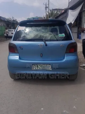 Toyota Vitz 2001