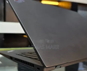 New Laptop Lenovo Thinkpad P14s 8GB Intel Core I5 SSD 512GB