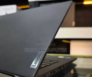 New Laptop Lenovo Thinkpad P14s 8GB Intel Core I5 SSD 512GB