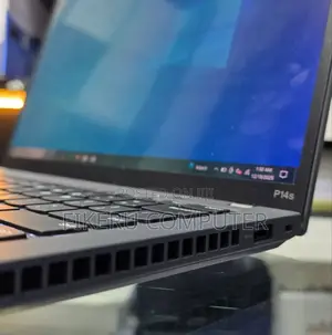 New Laptop Lenovo Thinkpad P14s 16GB Intel Core I7 SSD 512GB