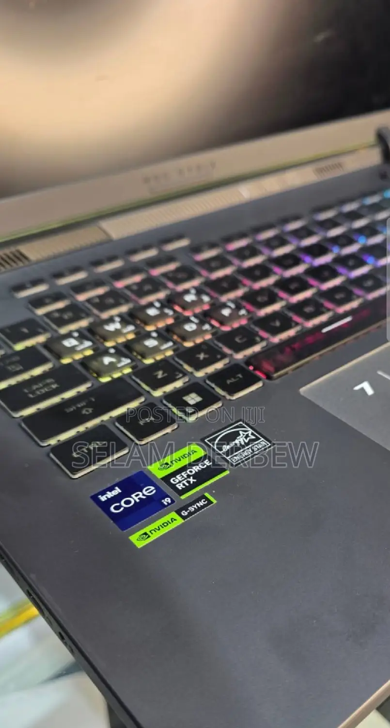 New Laptop Asus ROG Strix G15 16GB Intel Core I9 SSD 1T