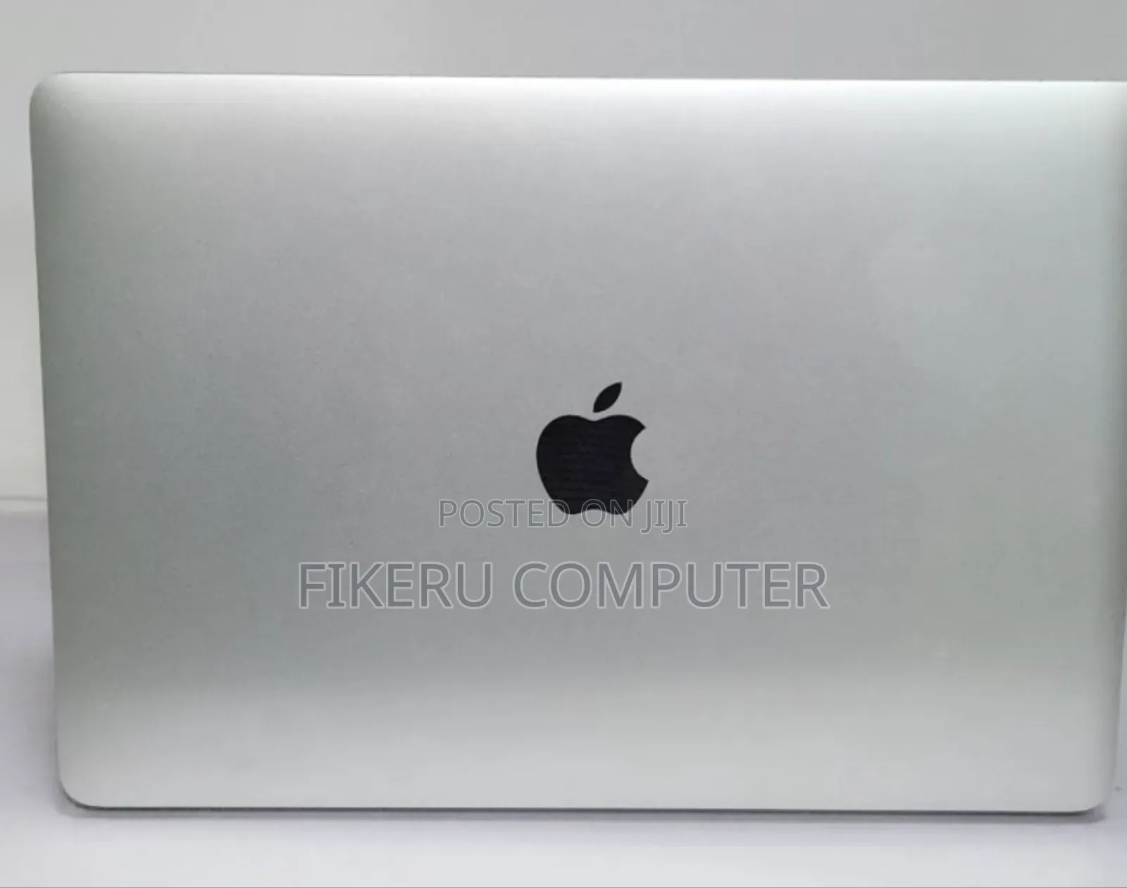 New Laptop Apple MacBook Pro 2019 8GB Intel Core I5 SSD 256GB