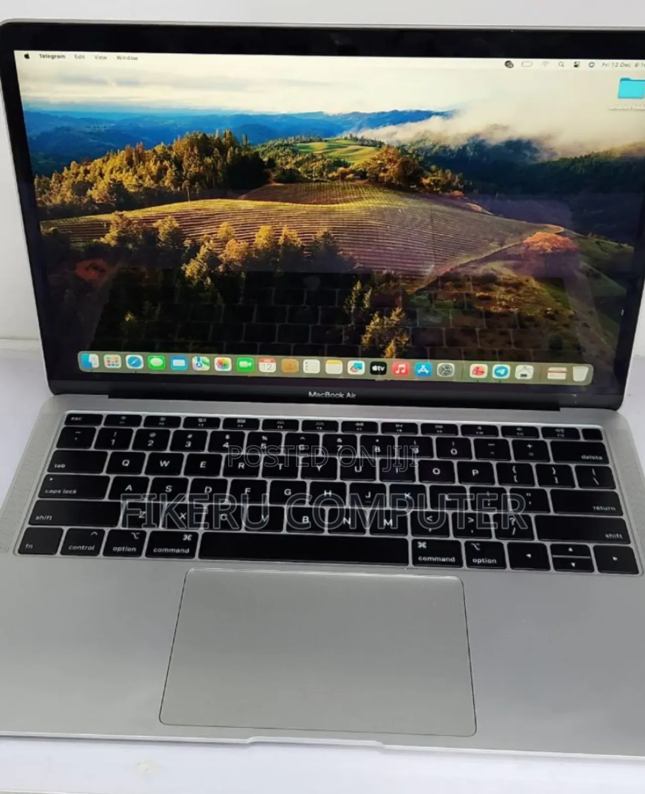 New Laptop Apple MacBook Pro 2019 8GB Intel Core I5 SSD 256GB
