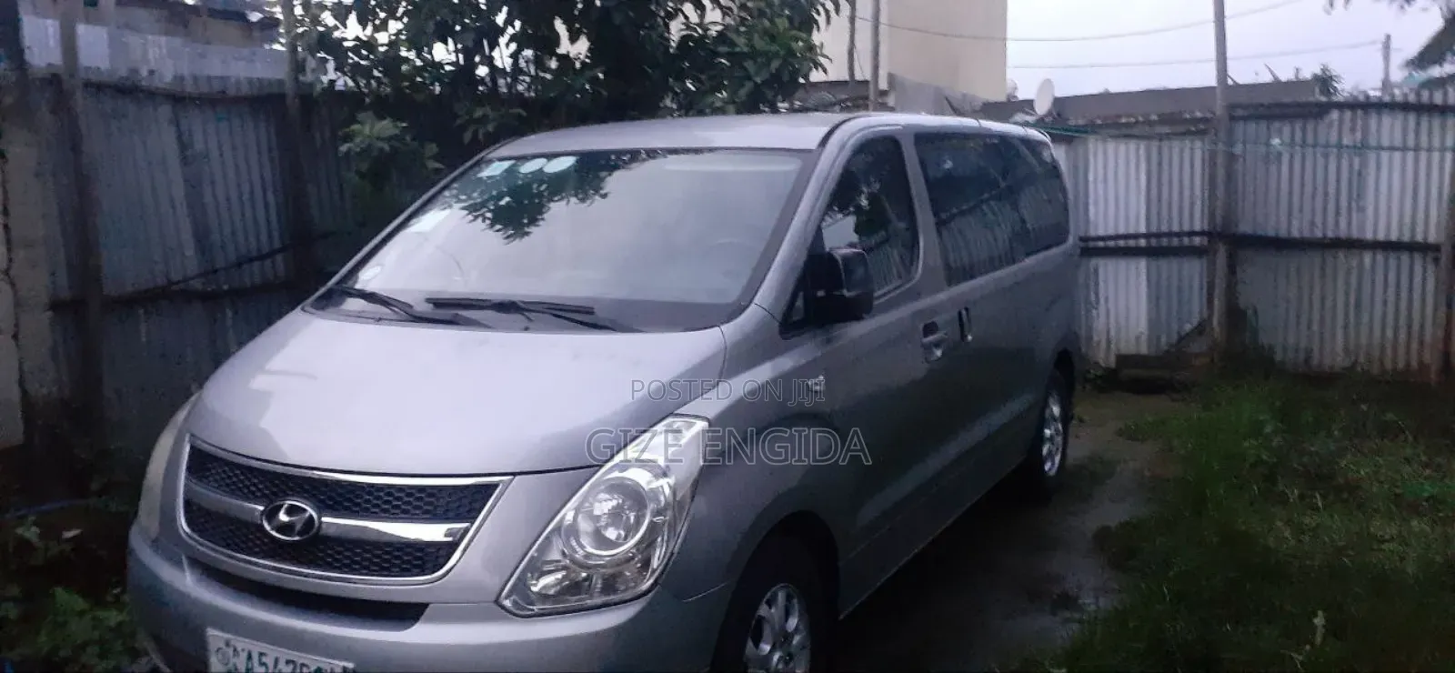 Hyundai Starex 2012 Silver