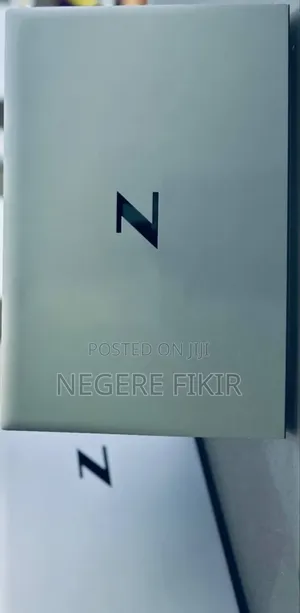 New Laptop HP ZBook Firefly 14 G7 16GB Intel Core I7 SSD 512GB