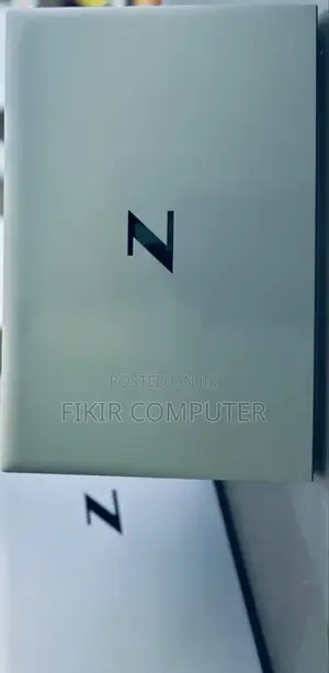 New Laptop HP ZBook Firefly 14 G7 16GB Intel Core I7 SSD 512GB