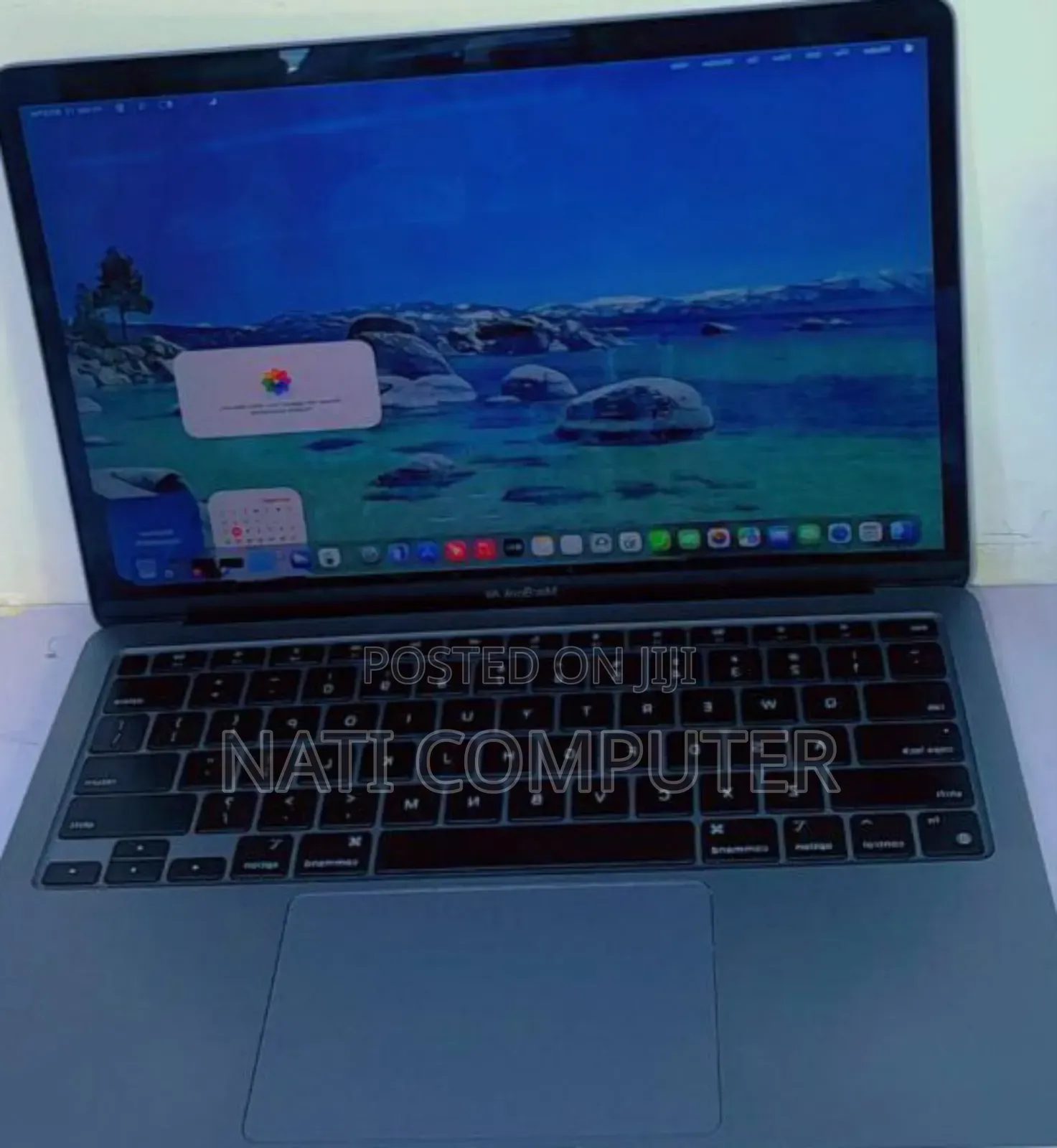 New Laptop Apple MacBook Air 2020 M1 8GB Intel Core I7 SSD 256GB