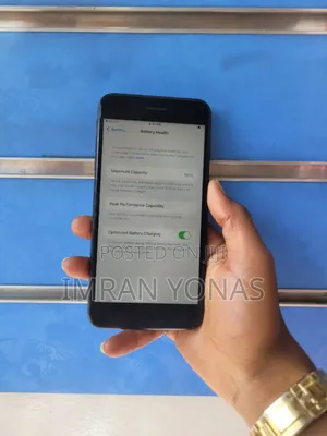 Photo - New Apple iPhone 7 Plus 128 GB Black