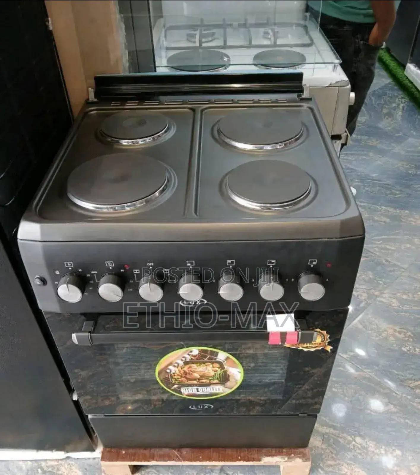 Lux Freestanding Oven 60*60cm 4 Electric