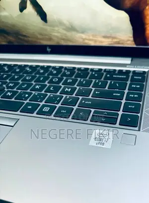 New Laptop HP ZBook Firefly 14 G7 16GB Intel Core I7 SSD 512GB