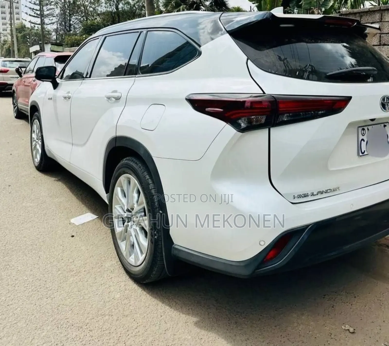 Toyota Highlander Hybrid 2024 White