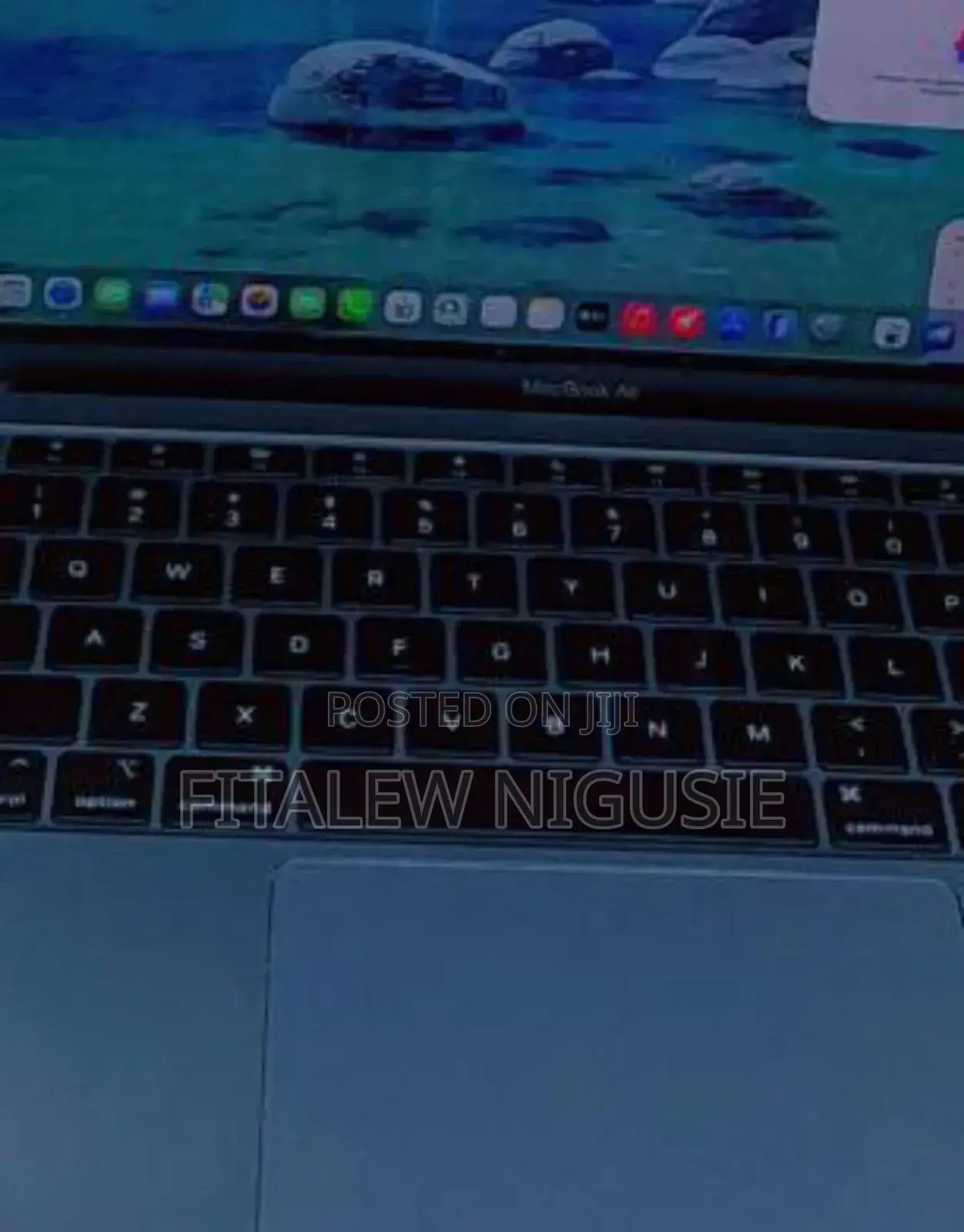 New Laptop Apple MacBook Air 2020 M1 8GB Apple M1 SSD 256GB