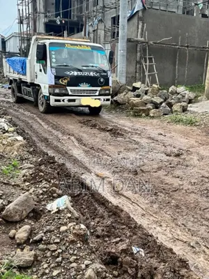 Photo - የጭነት አገልግሎት( ለሲሚንቶ ለብረት ለብሎኬት ለጣውላ ለቤት ዕቃ )