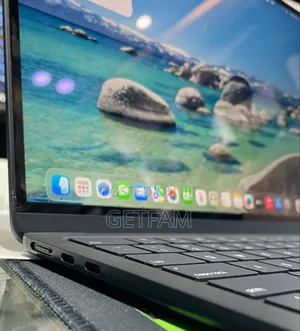 New Apple MacBook Air 2024 M3 13-Inch 8GB Intel Core M3 SSD 256GB