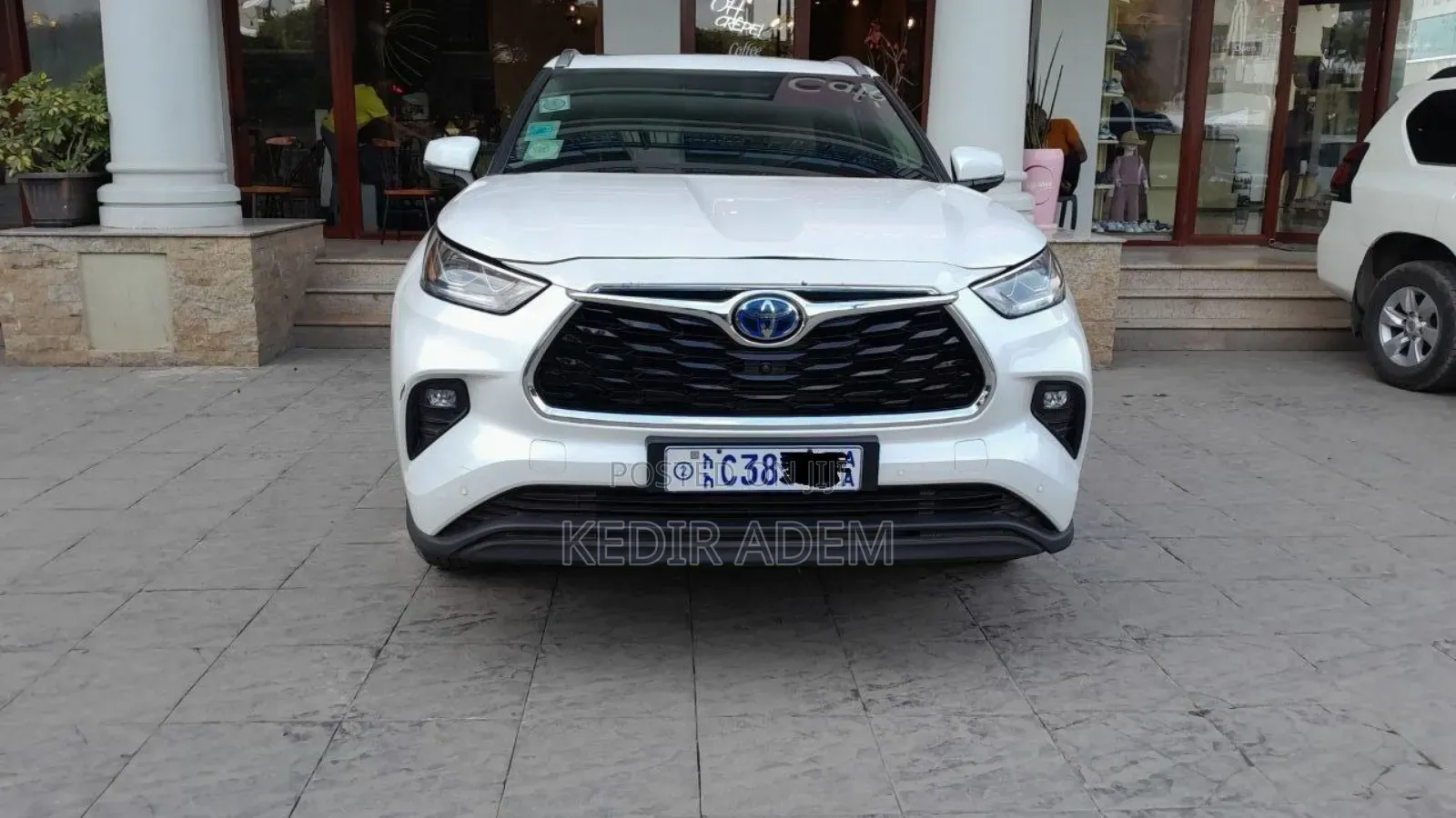 Toyota Highlander Hybrid 2023 White