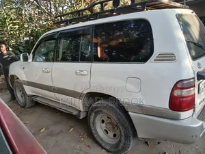 Toyota Land Cruiser 2004