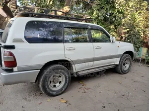 Toyota Land Cruiser 2004