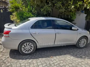 Toyota Yaris 2008 Silver