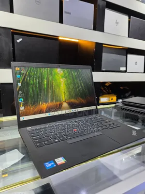 New Laptop Lenovo Thinkpad P14s 8GB Intel Core I5 SSD 512GB