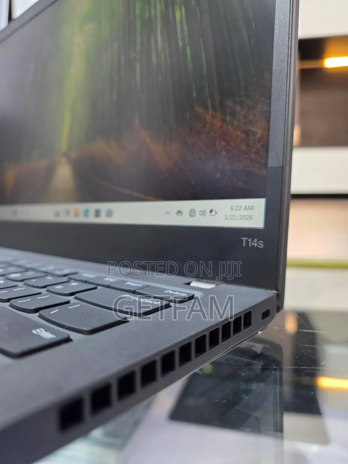 New Laptop Lenovo Thinkpad P14s 8GB Intel Core I5 SSD 512GB