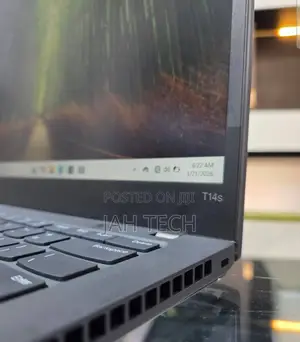 New Laptop Lenovo Thinkpad P14s 8GB Intel Core I5 SSD 512GB