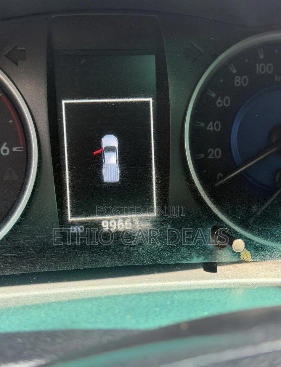 Toyota Hilux Revo Single Cab Deisel 2.4 RWD 2018 Gold