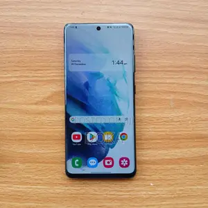 Photo - Samsung Galaxy S21 Ultra 5G 128 GB Black