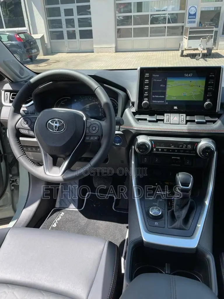 Toyota RAV4 XLE Premium 2022 Green