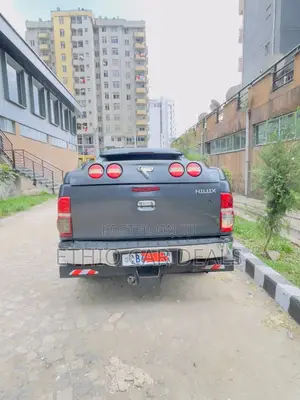 Toyota Hilux 2.5 D-4D SRX 2010 Black