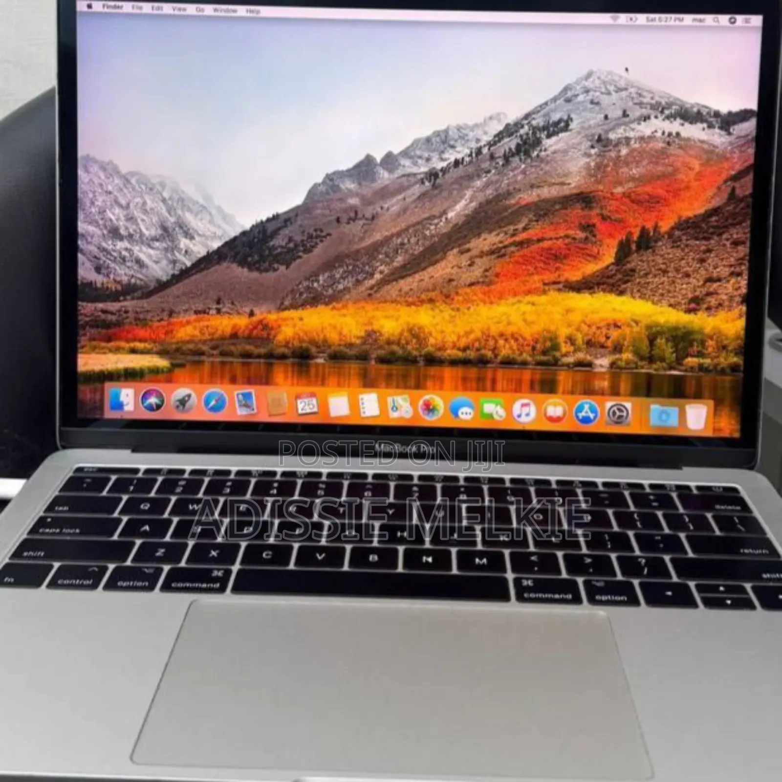 New Laptop Apple MacBook Pro 2017 8GB Intel Core I7 SSD 128GB