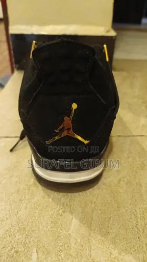 Air Jordan 4 Black