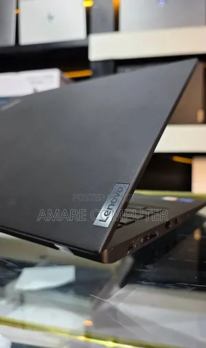 New Laptop Lenovo Thinkpad P14s 8GB Intel Core I5 SSD 512GB