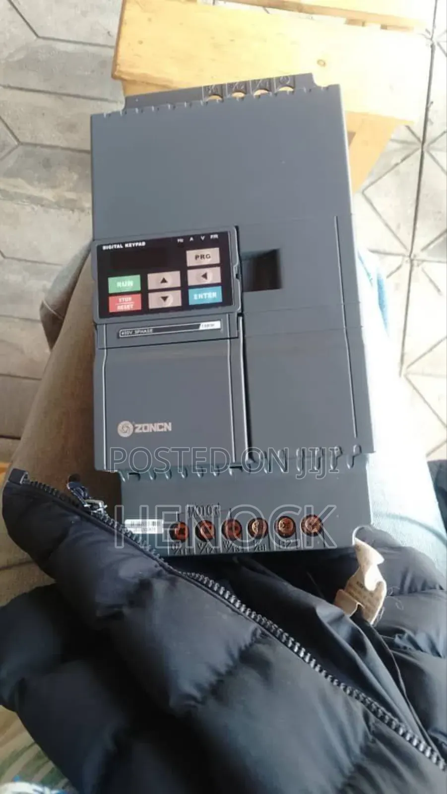 VFD Invertor ( Variable Frequency Drive)