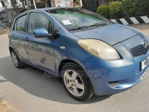 Toyota Vitz 1.0 FWD 5dr 2005 Blue