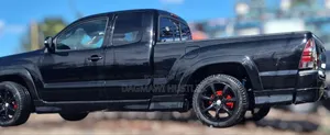 Toyota Tacoma X-Runner V6 2012 Black