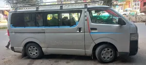Toyota HiAce 2007 Silver