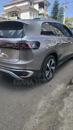 Volkswagen ID.6 2023 Beige