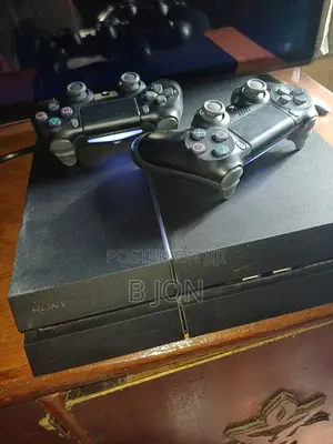 Ps4 Fat Jealbreak and 2 Joystick