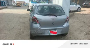 Toyota Yaris 2010 Gray