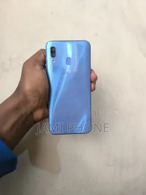 Samsung Galaxy A30 64 GB Black