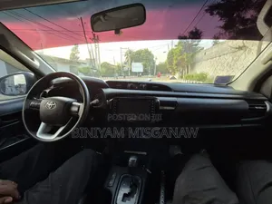 Toyota Hilux 2018 Gray