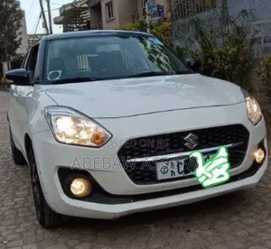 Photo - Suzuki Swift 2022 White