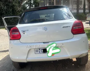Suzuki Swift 2022 White