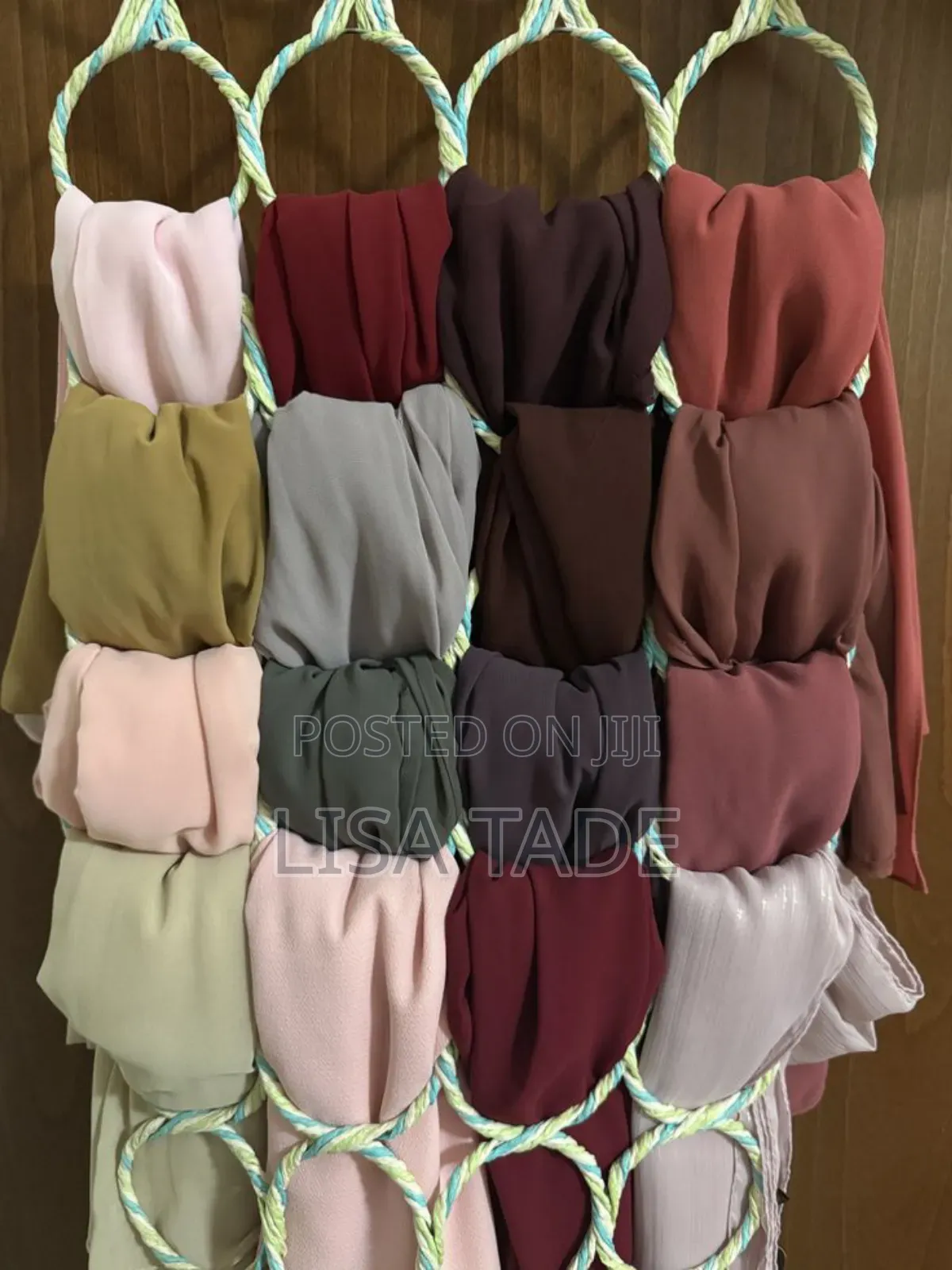 Hijab, Scarf Hanger(ክረቫት፣ ሻርፕ፣ ሂጃብ ፣ መስቀያ)