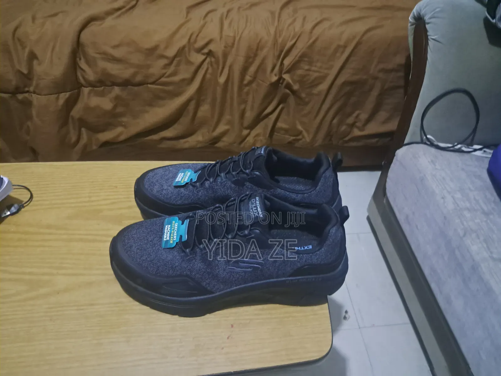 America Men's Skcher Shoes d'Lux Walker 20