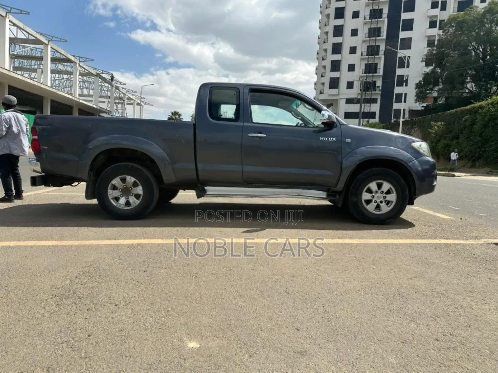 Toyota Hilux 2011 Gray